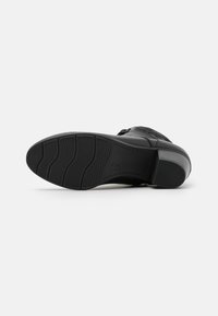 Jana Schnürstiefelette - black