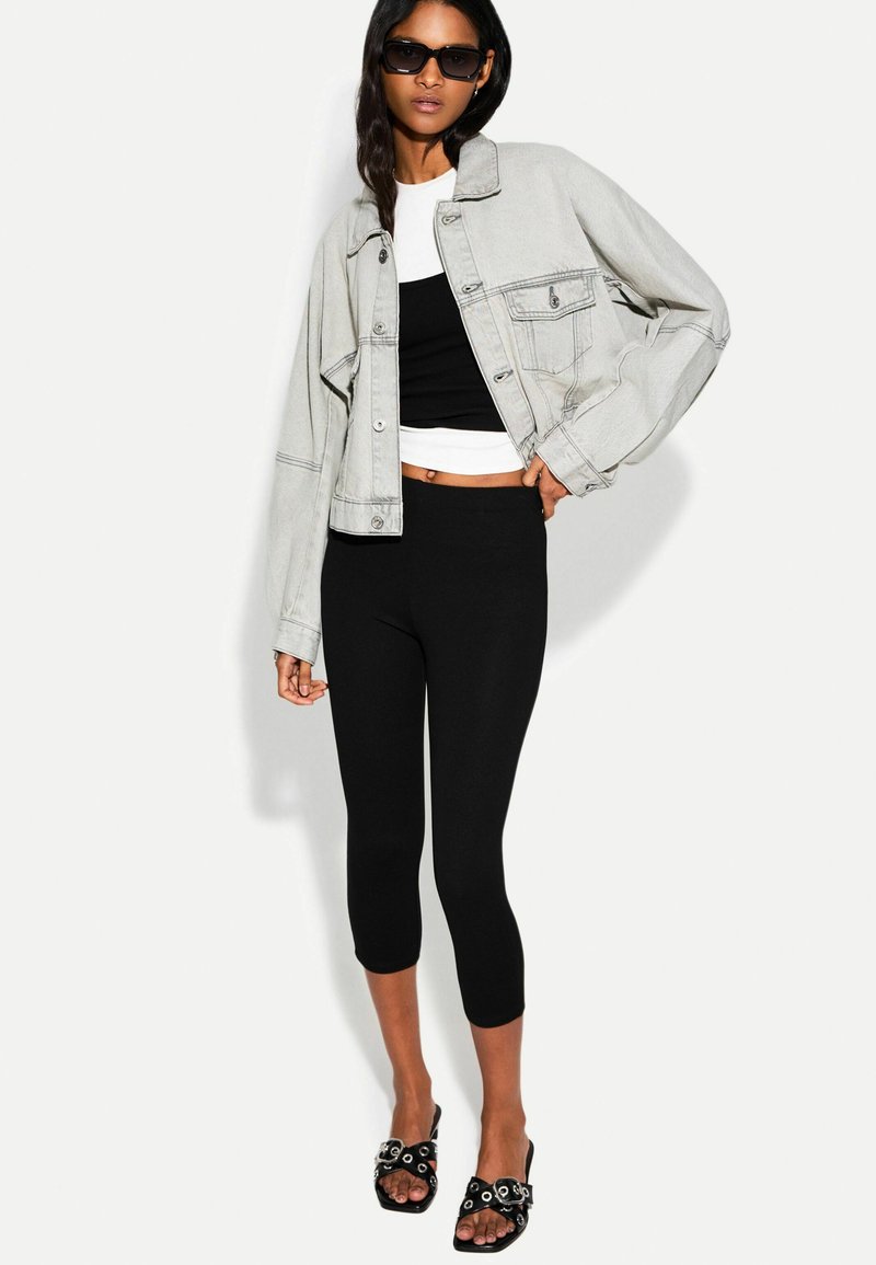 Bershka Spijkerjas grijs Bershka Spijkerjas grijs