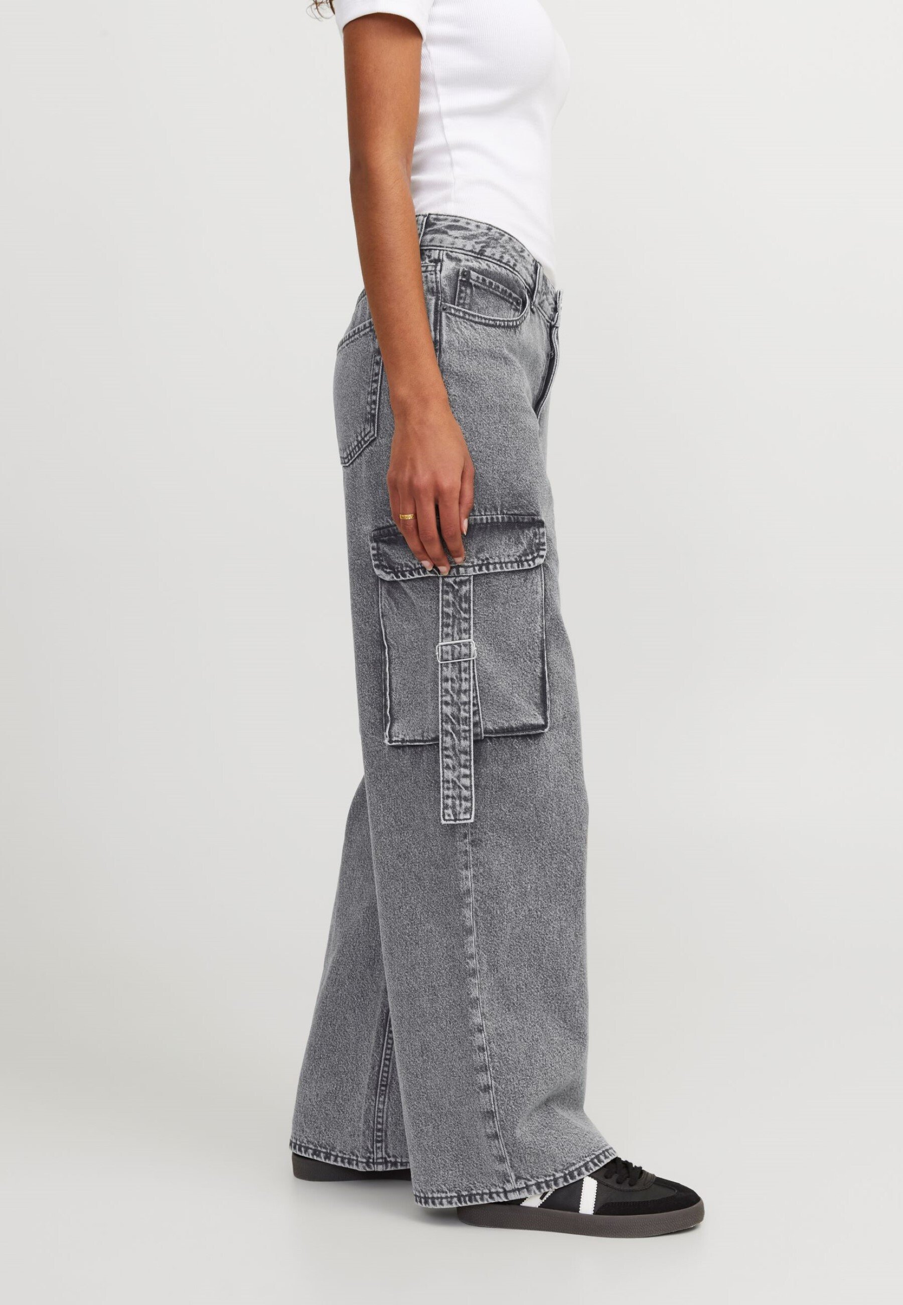 JJXX JXTOKYO WIDE CARGO - Relaxed fit jeans - grey denim/grijs