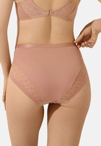 Lisca Slip - beige