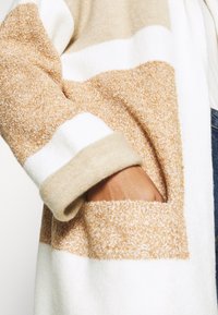 Mavi Luvtröja - brown