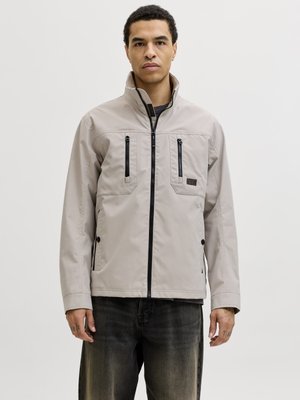 Jack & Jones JJDEVIN CONTRAST JACKET - Lett jakke - string