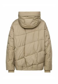 Beige pufferjack, met capuchon, gequiltde textuur met diagonale naden, elastische manchetten en een relaxte pasvorm. Alleen de achterzijde.