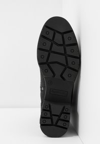 Tamaris Botines con plataforma - black