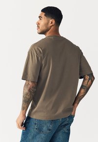 Next RELAXED FIT - T-shirt basic - neutral brown