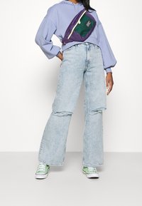 Monki Jeans straight leg - light blue
