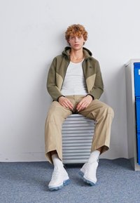 Nike Sportswear TECH - Sweat zippé - neutral olive/medium olive