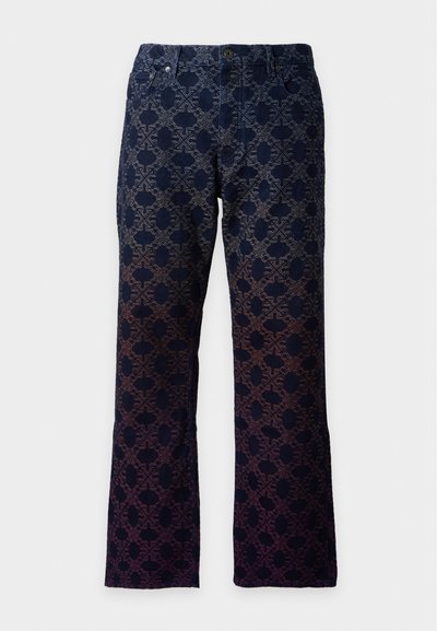 Pantalon bleu foncé avec un motif géométrique bleu clair et violet sur toute la surface, avec poches avant et fermeture par bouton.