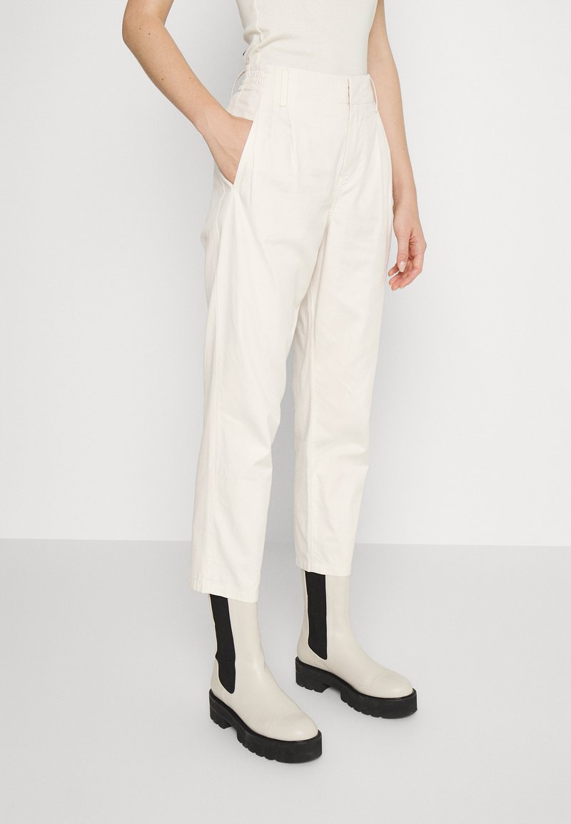 DRYKORN DISPATCH - Calças - off white