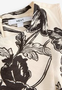 REGULAR FIT - SLEEVELESS COLUMN  - Maksi suknelė - cream and black floral print