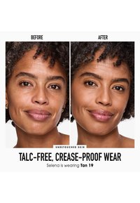 Vorher-nachher-Vergleich der Haut im natürlichen Licht. Die linke Seite zeigt die nicht behandelte Haut; die rechte Seite zeigt einen glatteren, gleichmäßigeren Teint.