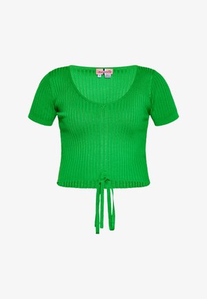 Grünes, geripptes Kurzarmoberteil mit V-Ausschnitt, das eine Krawattenverschluss und einen strukturierten Stoff aufweist. Etikett ist im Halsauschnitt sichtbar.