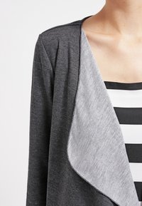 TOM TAILOR Chaqueta de punto - grey
