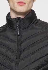 TOM TAILOR Väst - black