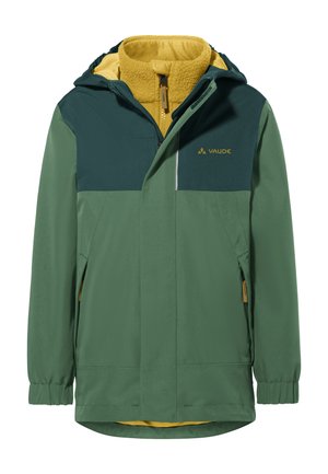 Veste à capuche verte et bleu canard foncé avec doublure en polaire jaune, fermeture éclair sur le devant, poches latérales, et logo VAUDE sur la poitrine.