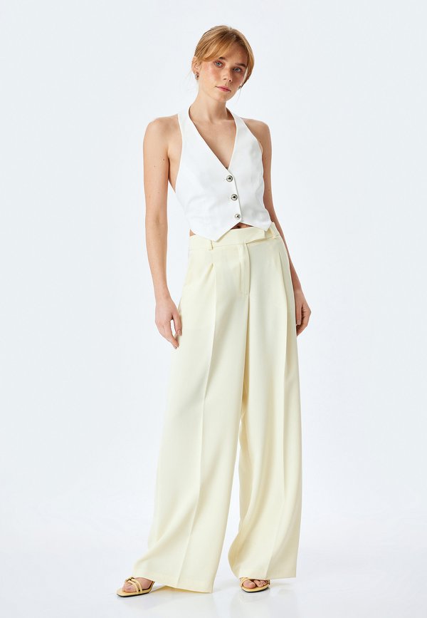 HIGH-RISE PALAZZO - Stoffhose