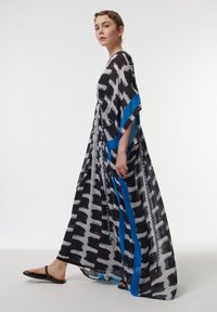 Leem Maxikleid - black