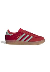 adidas Originals GAZELLE INDOOR - Tenisky - better scarlet/hazy green