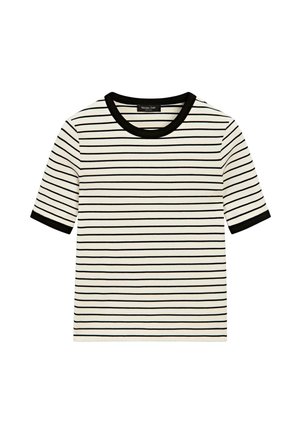 Maglietta crema a maniche corte con sottili righe orizzontali nere, scollo tondo nero e polsini neri, distesa su uno sfondo bianco.