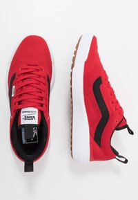 Vans ULTRARANGE EXO UNISEX - Sapatilhas - red