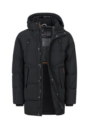 Chaqueta acolchada negra con capucha desmontable, que presenta múltiples bolsillos con cremallera y un suave forro interior, confeccionada en material impermeable.