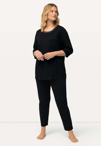 Ulla Popken COL ROND - Nattplagg set - black
