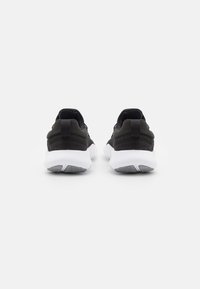 Nike Performance Scarpe da corsa su strada - black
