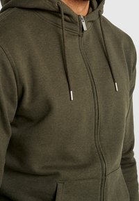 Solid Sudadera con cremallera - olive