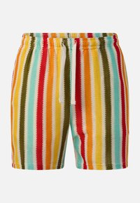Shorts en maille avec des rayures verticales rouge, orange, jaune, vert olive, bleu sarcelle et blanc, avec une taille élastique à cordon blanc.