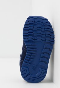 New Balance IV373SB - Sneakers - pigment