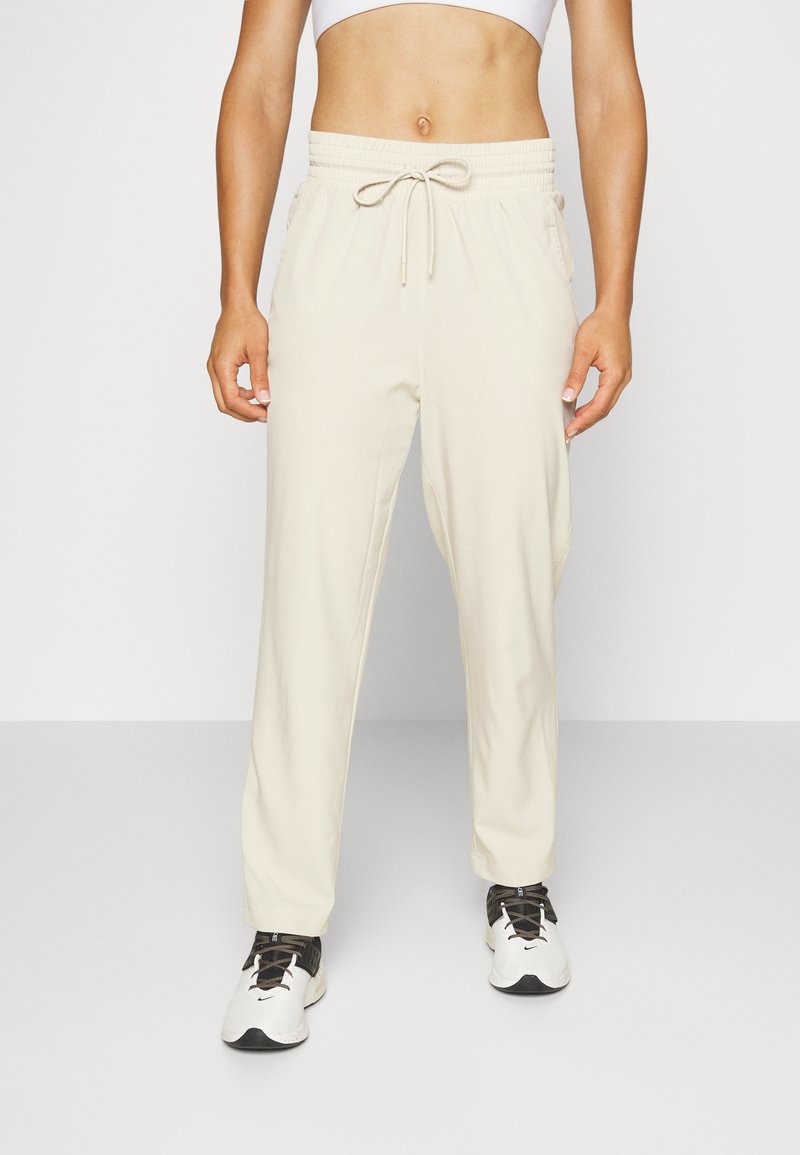GAP PLAINWEAVE PANT Tracksuit bottoms moonstone/beige Zalando.ie