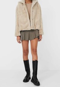 Stradivarius Zimní bunda - beige