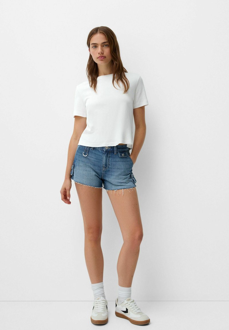 Bershka Jeansshort lichtblauw denim