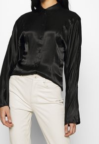 Weekday Blusa - black