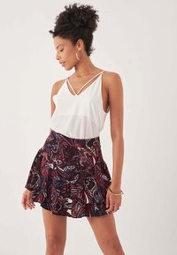 Herita PATTERNED RUFFLED - Gonna a pieghe - red