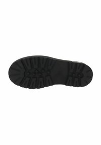 Suela de zapato de goma negra con un patrón de pisada rugoso. Presenta surcos profundos y secciones elevadas para una mejor tracción. Bordes suaves.