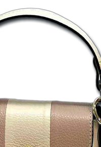 Sac bandoulière avec un motif rayé texturé beige et crème, doté d'une sangle courbée et d'accents métalliques.