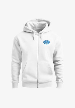 Weiße Zip-Hoodie aus weichem Material, mit einer Vordertasche und einem blauen runden Logo mit dem Text "NEVER LESS®" auf der Brust.