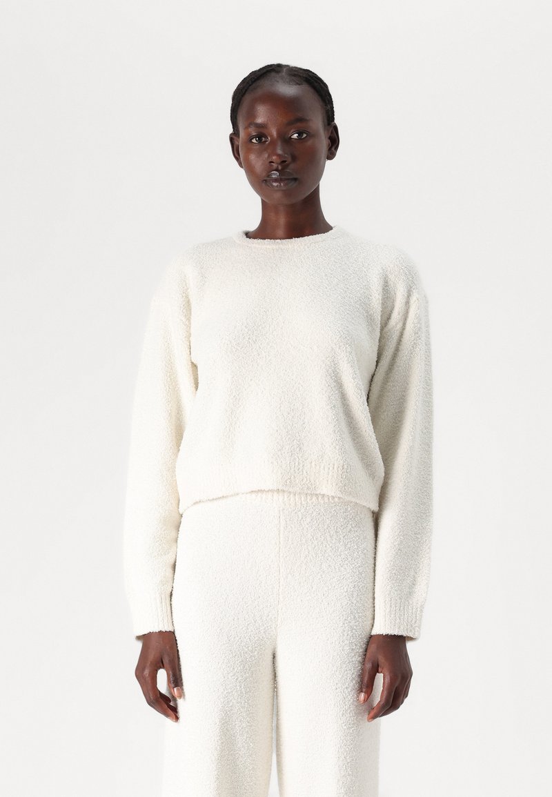 Calvin Klein Underwear PLUSH SWEATSHIRT - Pyžamový vrchný diel - ivory