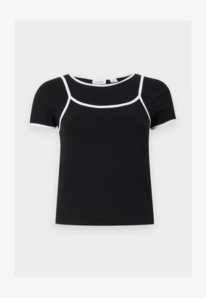 Czarny krótki crop top z białym obramowaniem podkreślającym dekolt, obszar klatki piersiowej oraz krawędzie rękawów, ułożony płasko na jasnym tle.