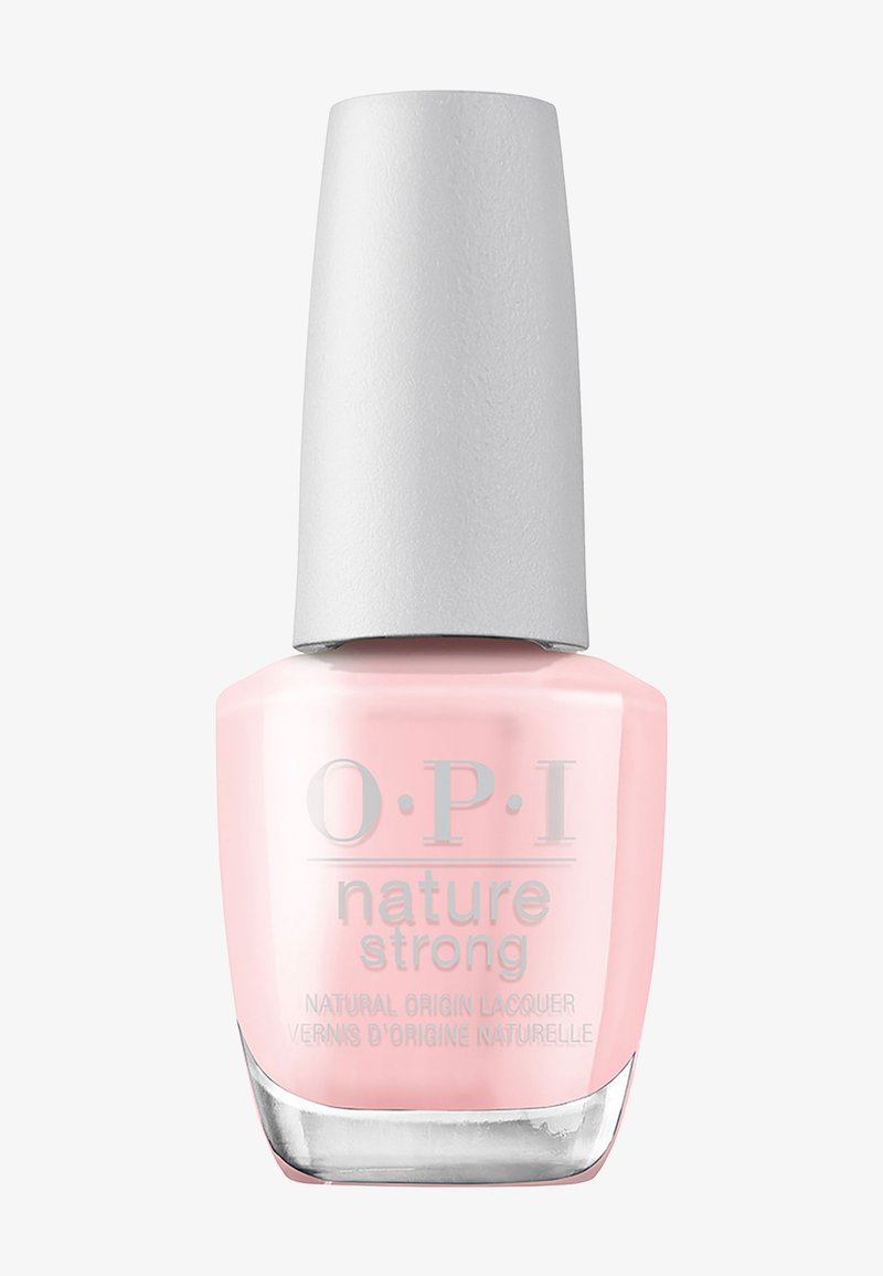 OPI Nature Strong neglelakflaske i pink med naturinspireret oprindelse og hvid låg på en ensfarvet baggrund.