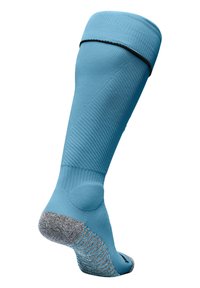 Jasnoniebieska skarpetka do kolan z prążkowaną fakturą, z czarnym paskiem na górze oraz szarym, wkładkowym podbiciem z wzorem antypoślizgowym.