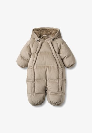 Beige ribfluwelen babysneeuwpak met gewatteerde textuur, capuchon, drukknopen en elastische manchetten voor warmte en comfort. Zachte voering aan de binnenkant.