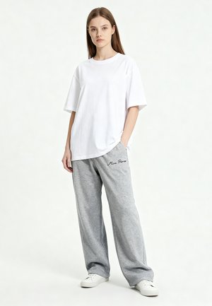 Mira Paris, ESSENTIAL RELAXED JOGGER PANTS UNISEX - Pantalon de survêtement - mottled grey