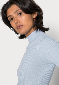 Even&Odd Camisola - mottled light blue