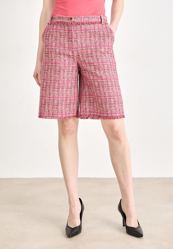 CLAUDIA  - Shorts - flowering peony twee