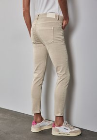 Street One Jean slim - beige