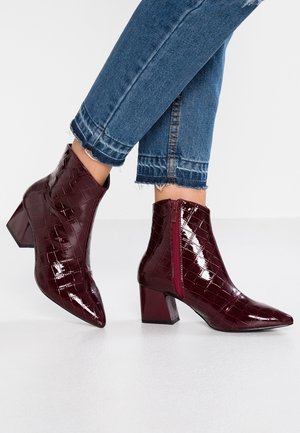 Stivaletti - dark red