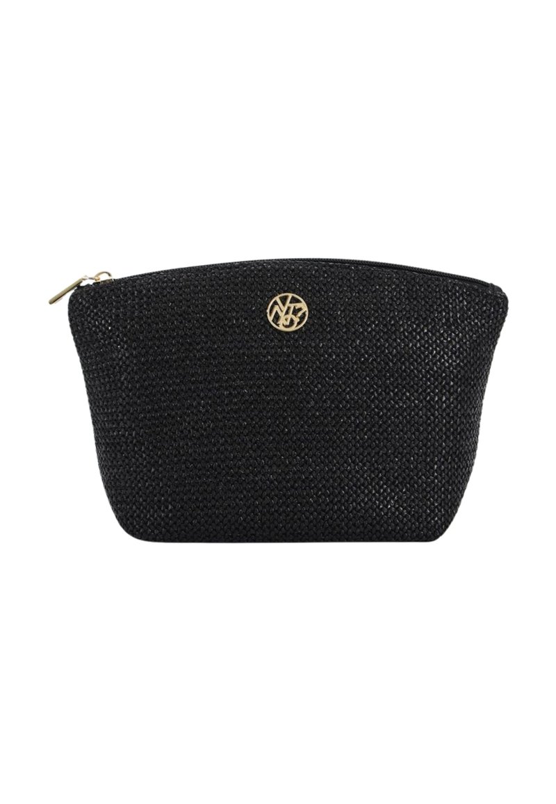 Pochette cosmetica nera in tessuto texturizzato, con logo dorato sulla parte anteriore, parte superiore arrotondata con chiusura a zip e una leggera lucentezza.