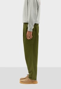Thinking Mu MAX - Trousers - khaki